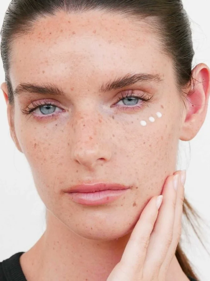 Dark Circle Correcting Eye... 2