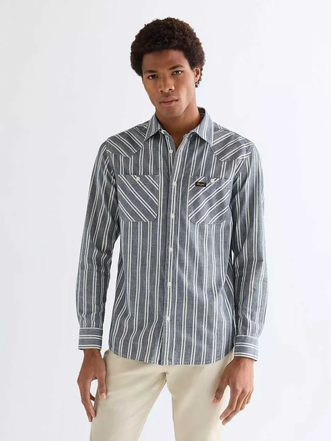 WRANGLER - CHAMBRAY SHIRT