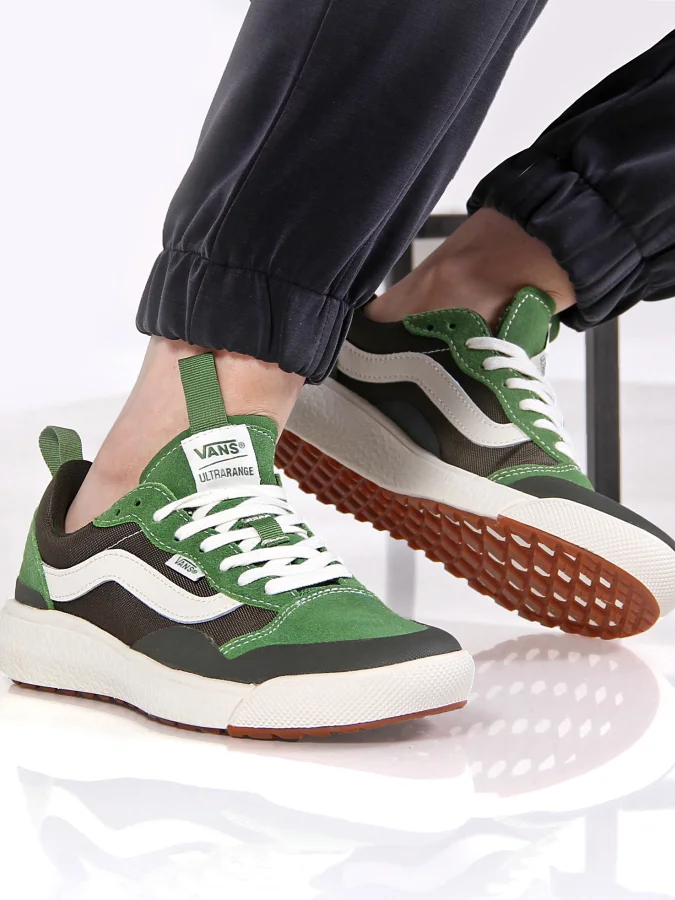 VANS - UA UltraRange EXO 2