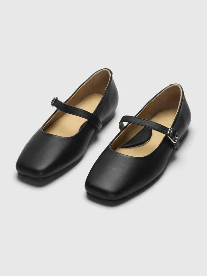 Selected Women - SLFIRIS... 2