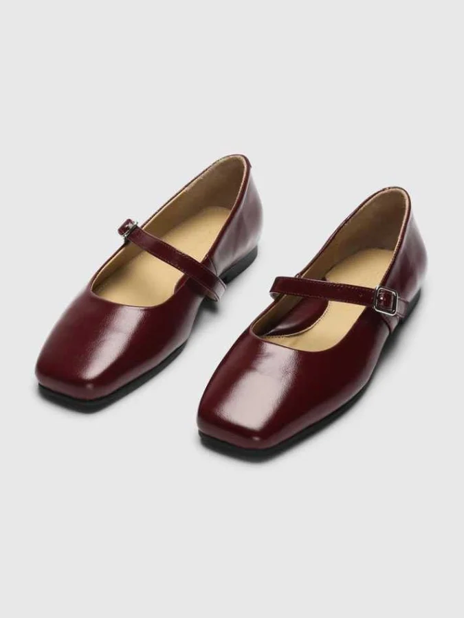 Selected Women - SLFIRIS... 2