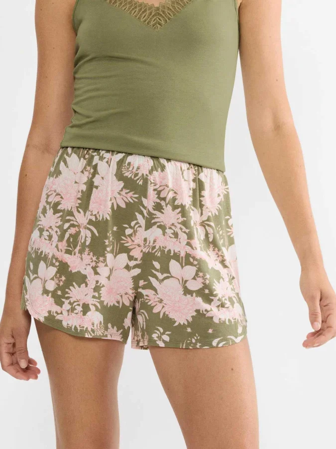 TRIUMPH - Aura Spotlight...