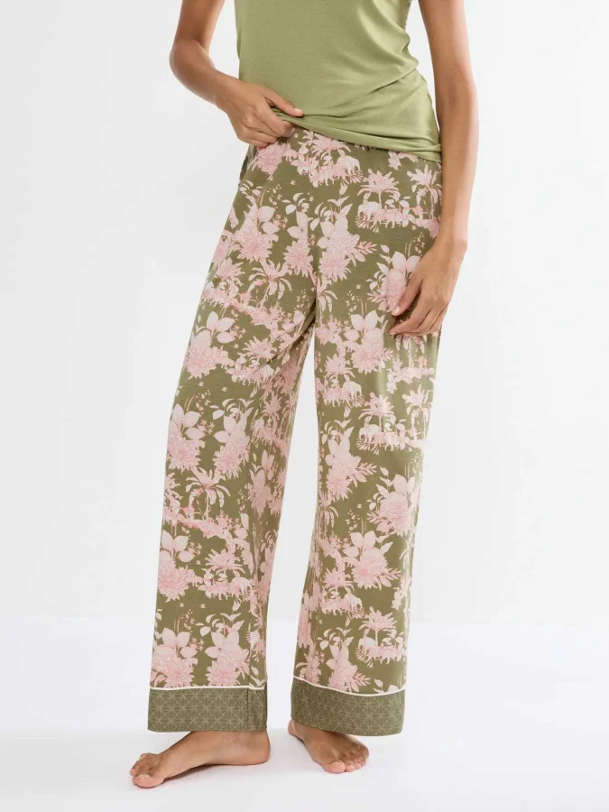 TRIUMPH - Aura Spotlight...