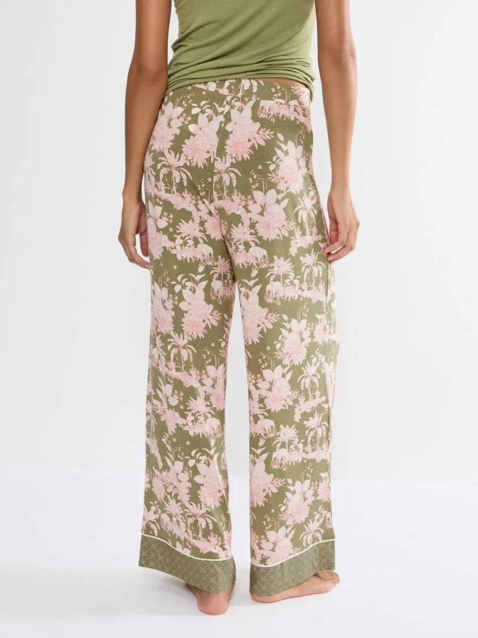 TRIUMPH - Aura Spotlight... 2