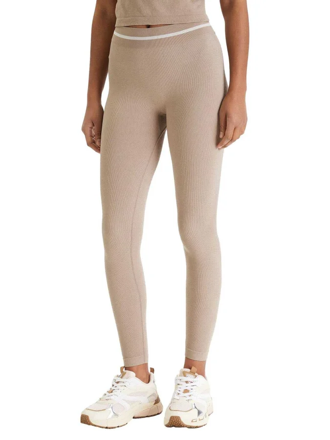 GUESS - PEPI 4G SEAMLESS...