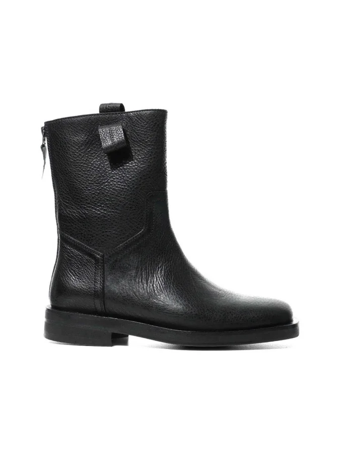 ATRIO X RUSO DANELIA