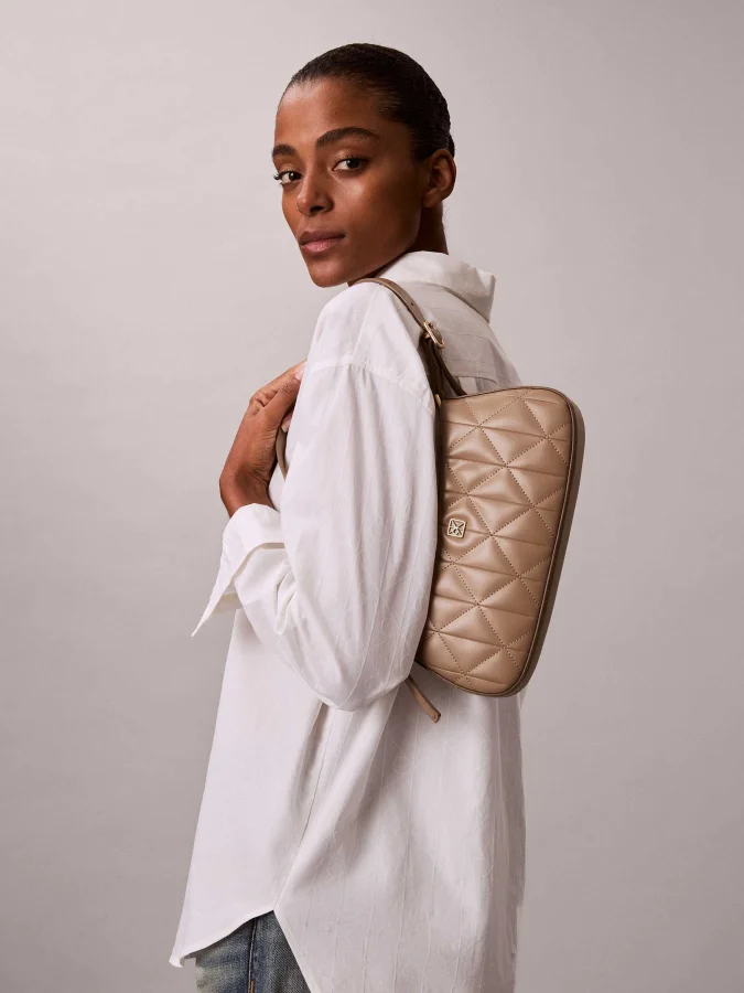 CALVIN KLEIN - QUILTED... 2