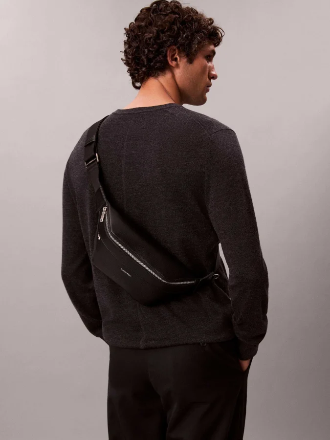 CALVIN KLEIN - RAISED WAISTBAG 2
