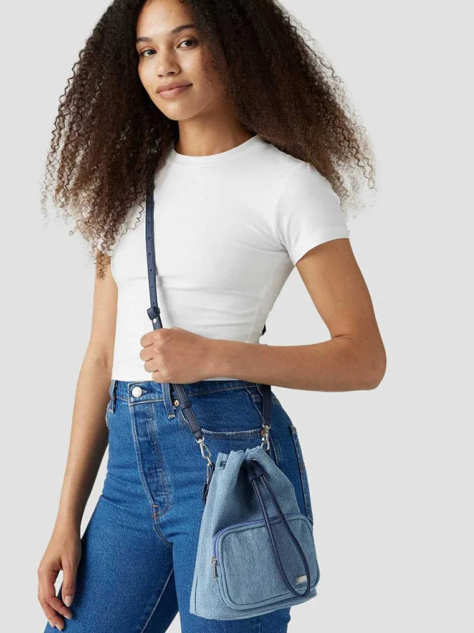 Levi's® - WOMENS BUCKET BAG 2