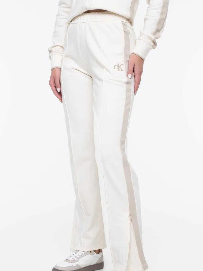 CALVIN KLEIN JEANS -...