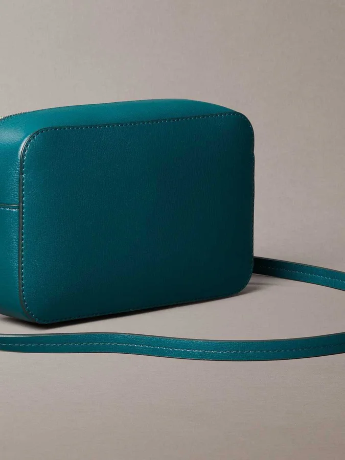 CALVIN KLEIN - FOIL LOGO... 2