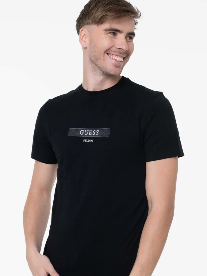 Guess - SS CN LOGO BOX TEE