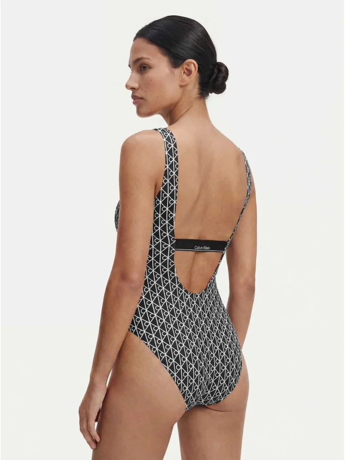 CALVIN KLEIN - SCOOP BACK... 2