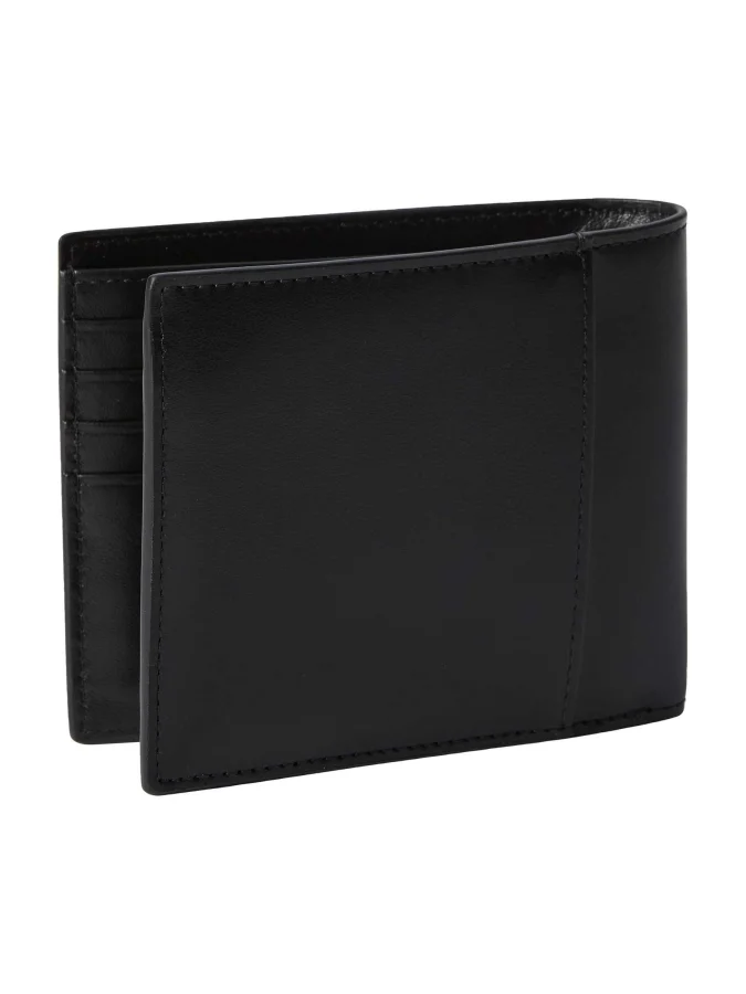 Calvin Klein - RAISED...