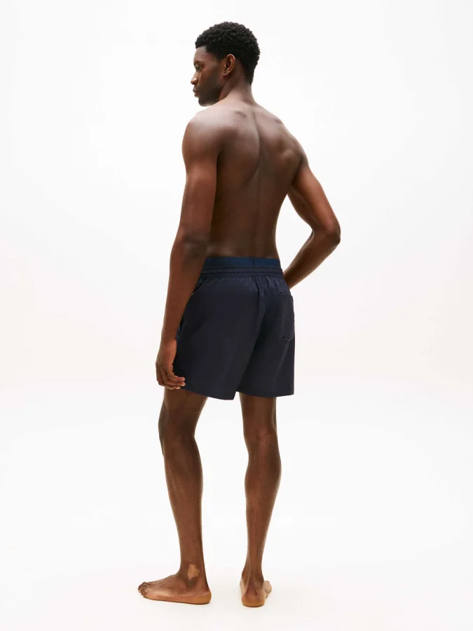 Tommy Hilfiger - MEDIUM... 2