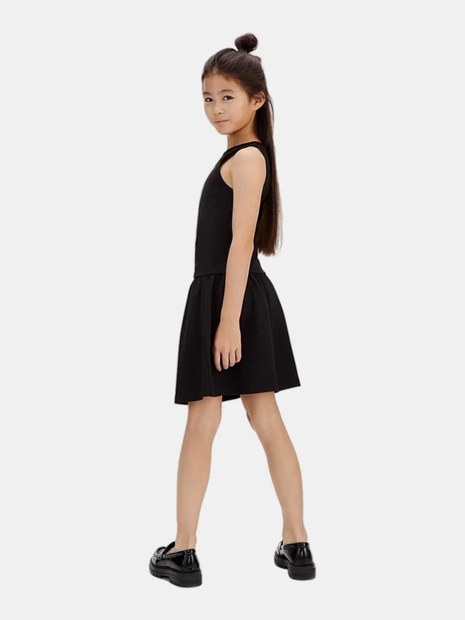 Calvin Klein - PUNTO LOGO... 2