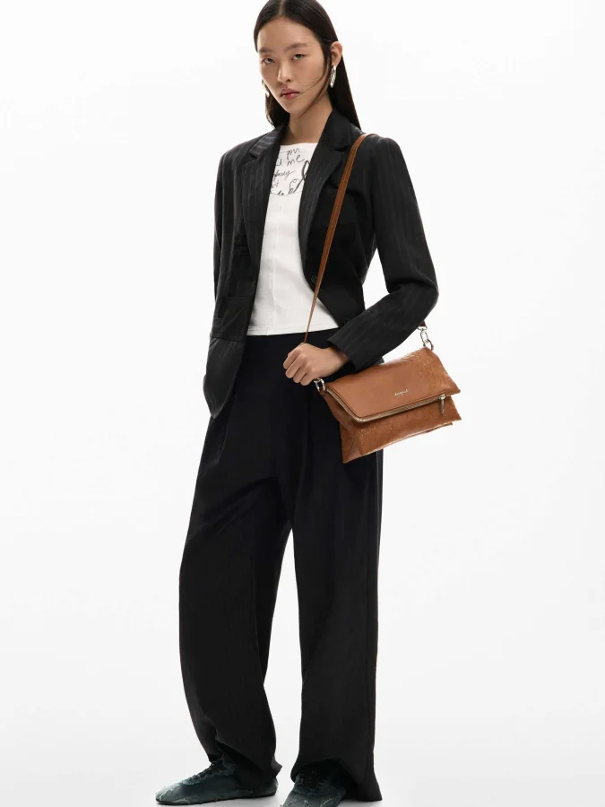 DESIGUAL - Medium logo... 2