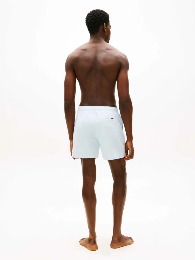 Tommy Hilfiger - MEDIUM... 2