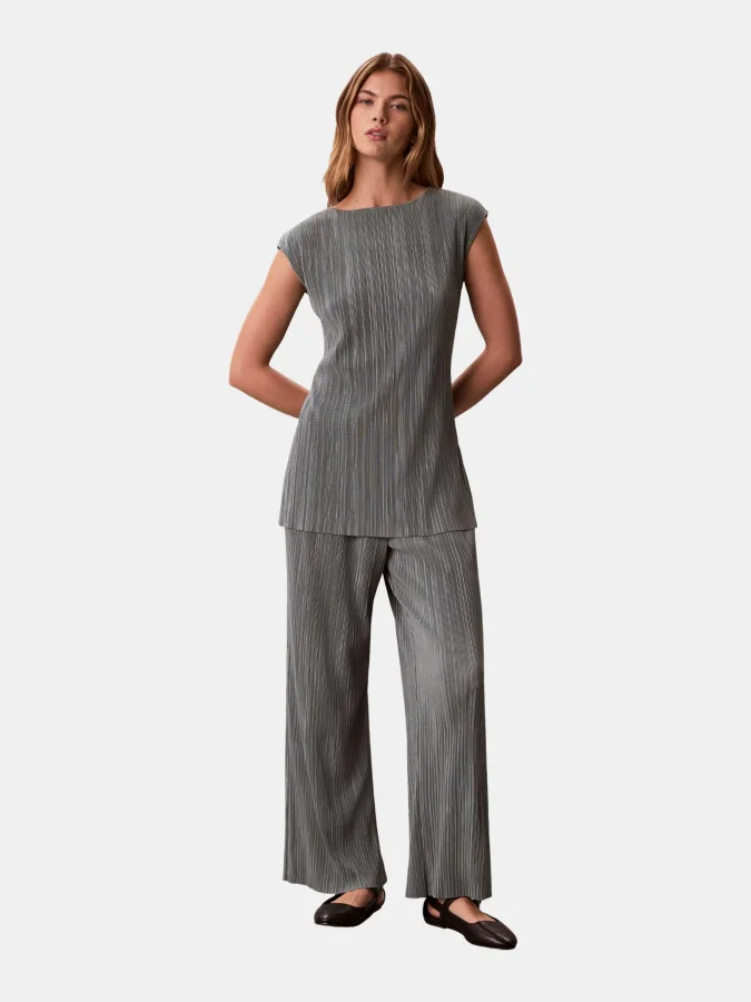Calvin Klein - Plisse Pull... 2