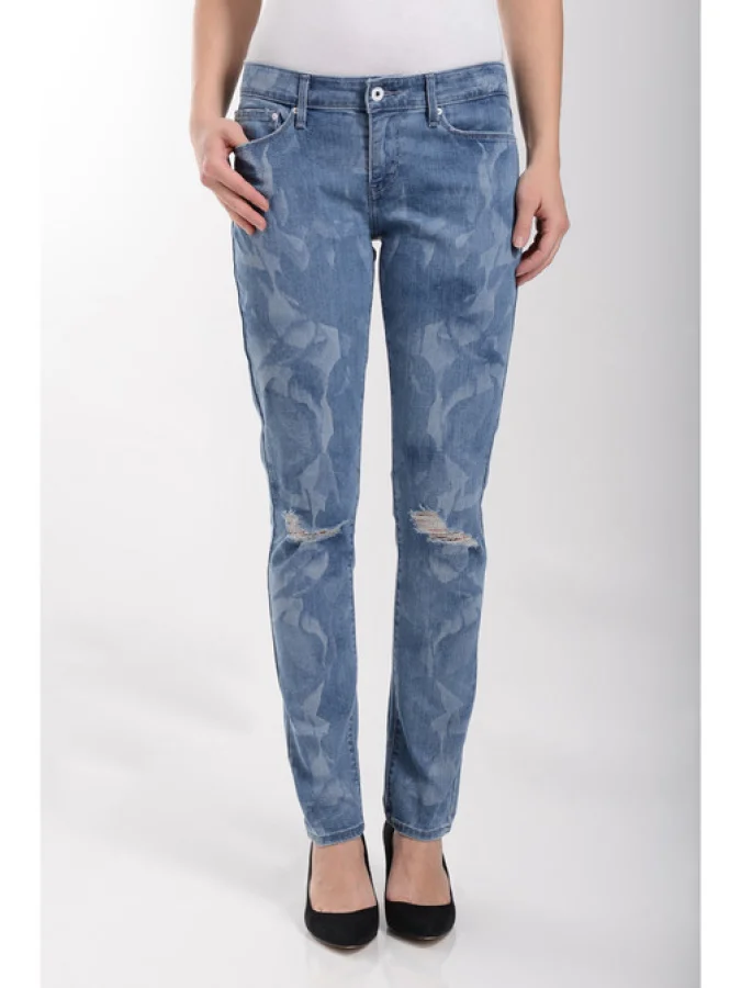 Levi's®- Demi Curve Skinny