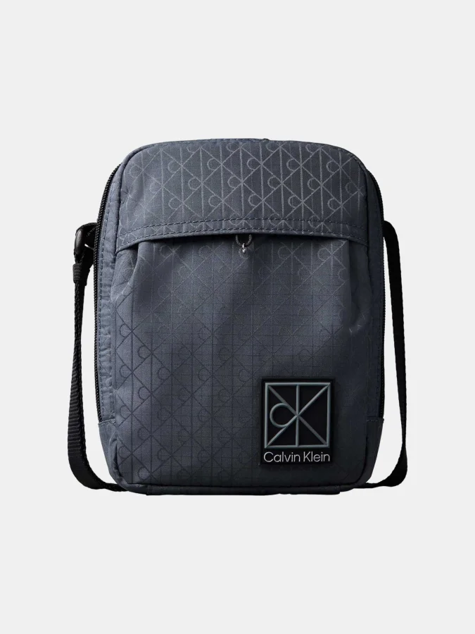 Calvin Klein - UTILITY...