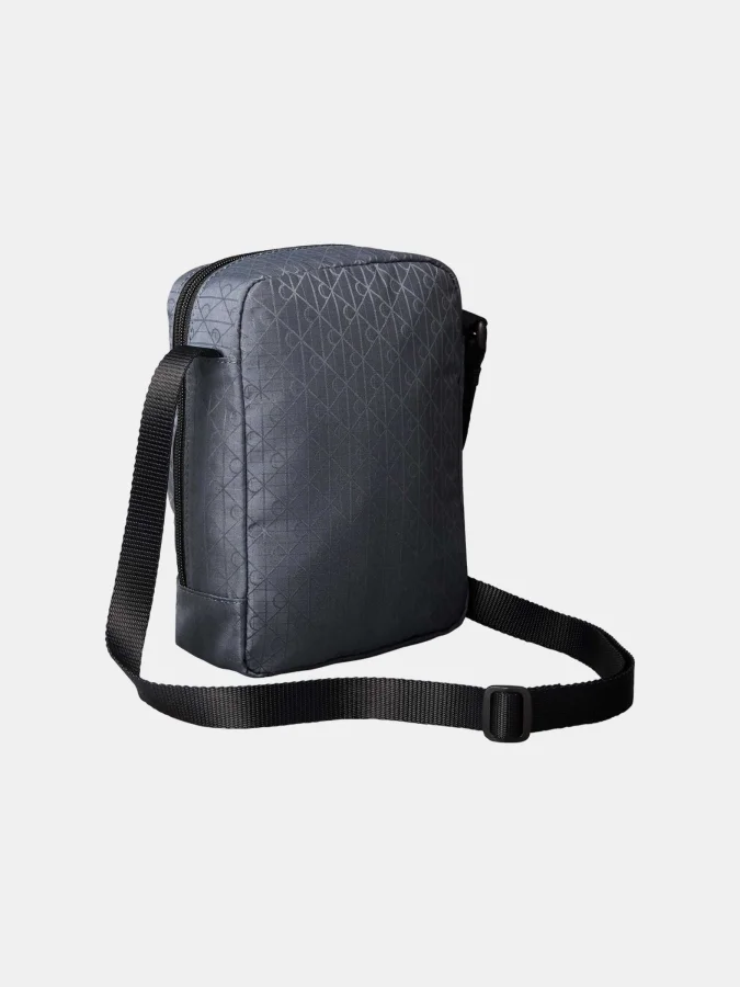 Calvin Klein - UTILITY... 2