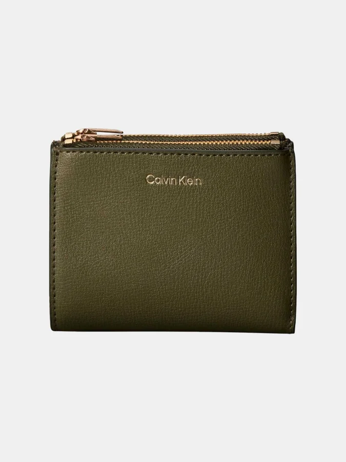 Calvin Klein - FOIL LOGO...