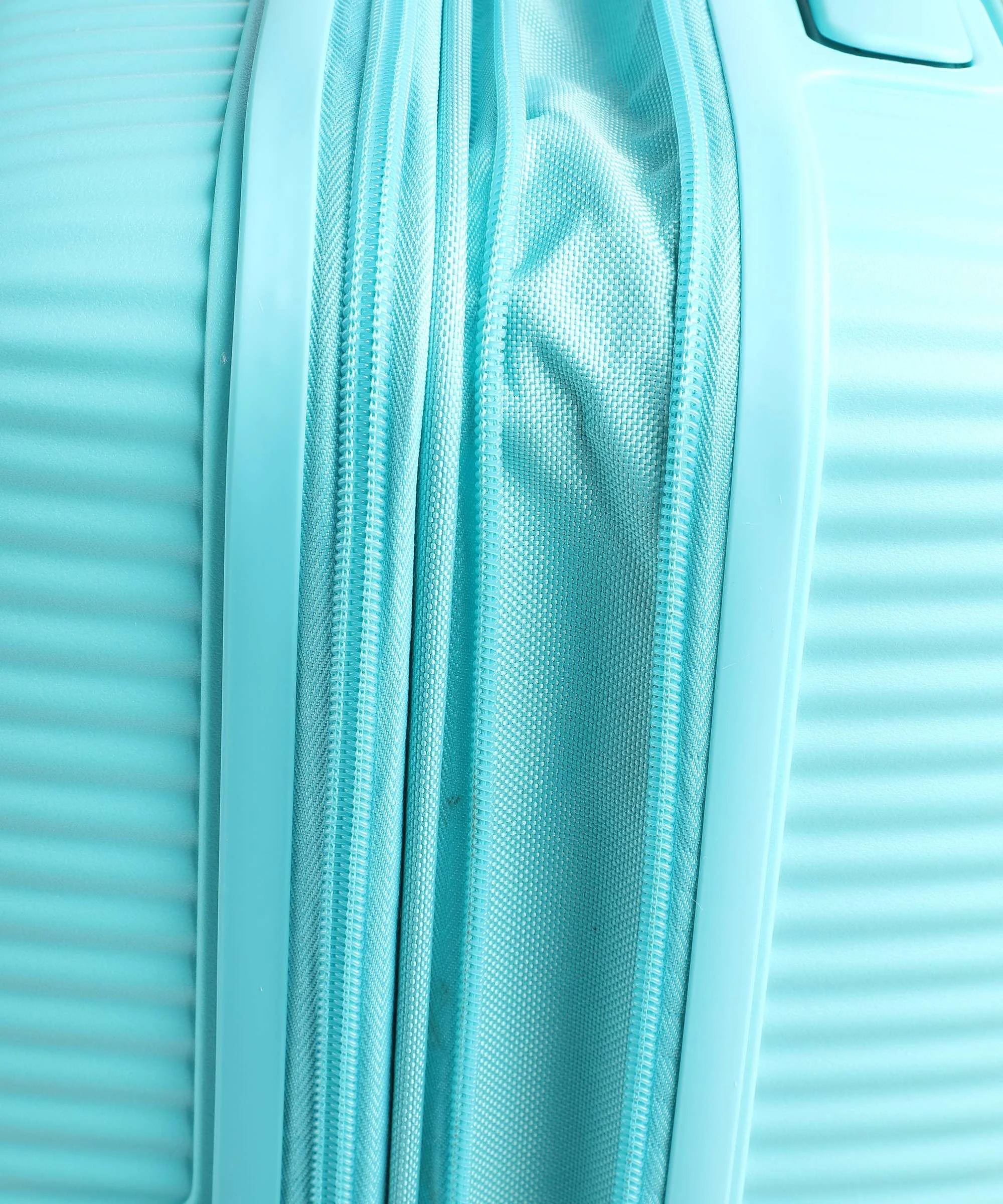 American Tourister - SOUNDBOX  55/20 American Tourister - SOUNDBOX  55/20