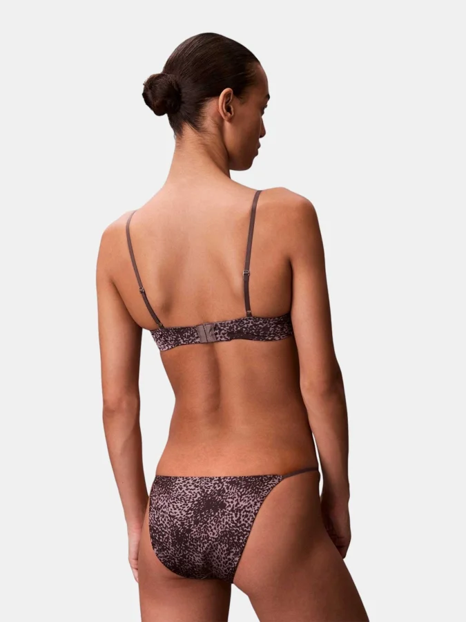 CALVIN KLEIN - LIGHTLY... 2