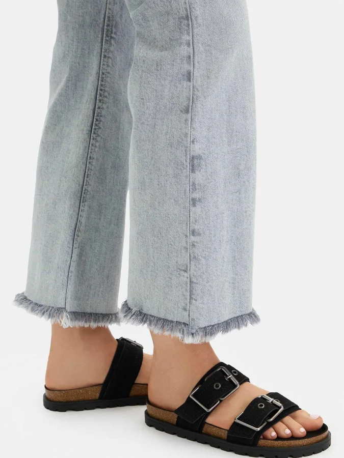 DeeZee - DeeZee Flip-flop... 2