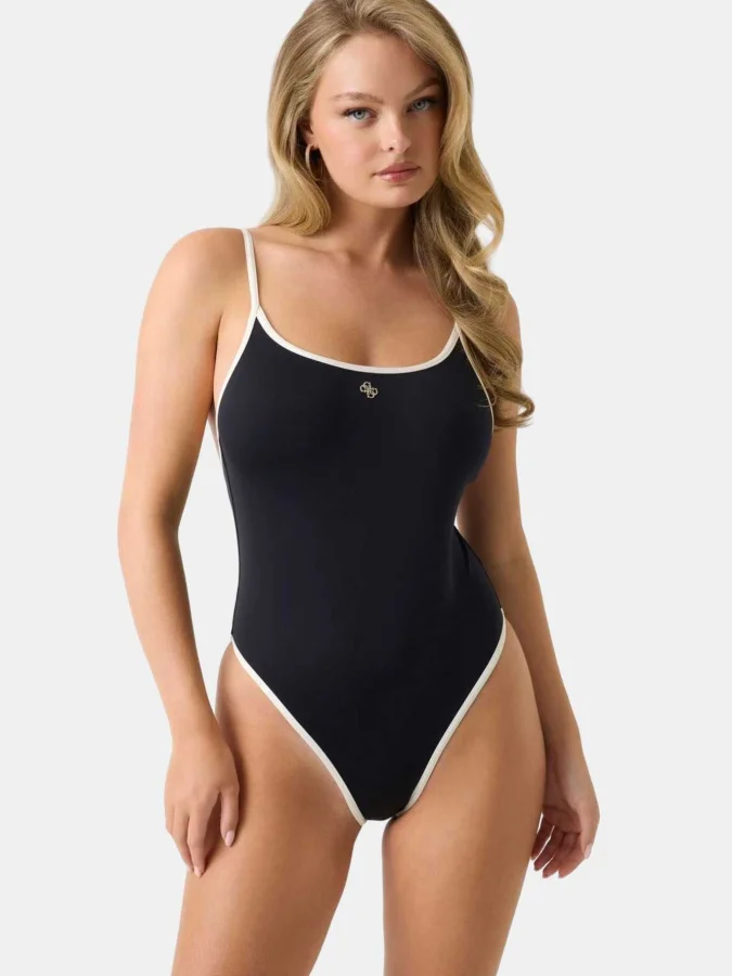 GUESS - NIKI ONE PIECE... 2