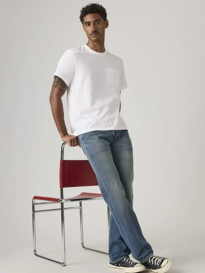 Levis® - Relaxed Pocket Tee 2