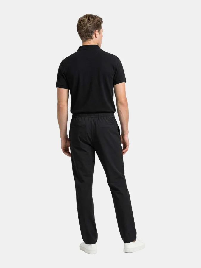 GANT - TECHNICAL FABRIC PANTS 2