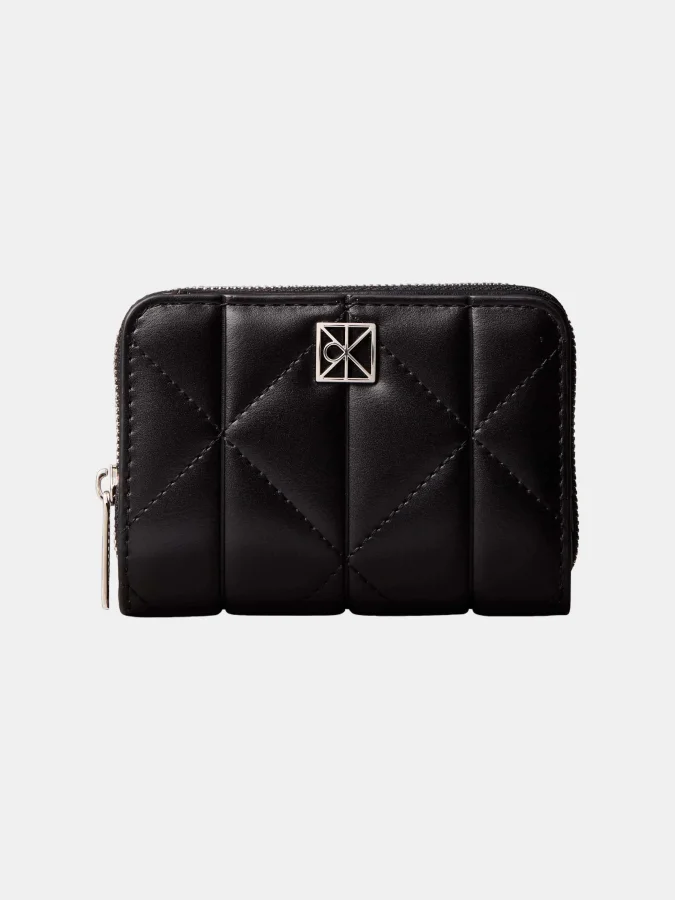 CALVIN KLEIN - QUILTED FLAP...