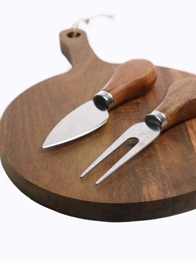 CHEESE BOARD ACACIA WITH 2 CHE 2