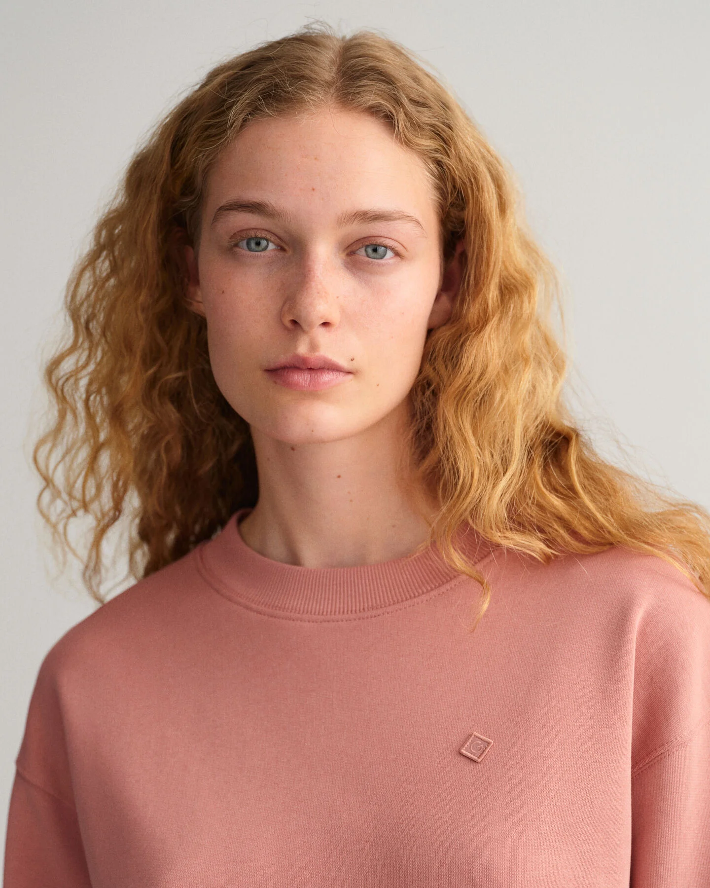 Gant - D1. ICON G ESSENTIAL C-NECK SWEAT Gant - D1. ICON G ESSENTIAL C-NECK SWEAT