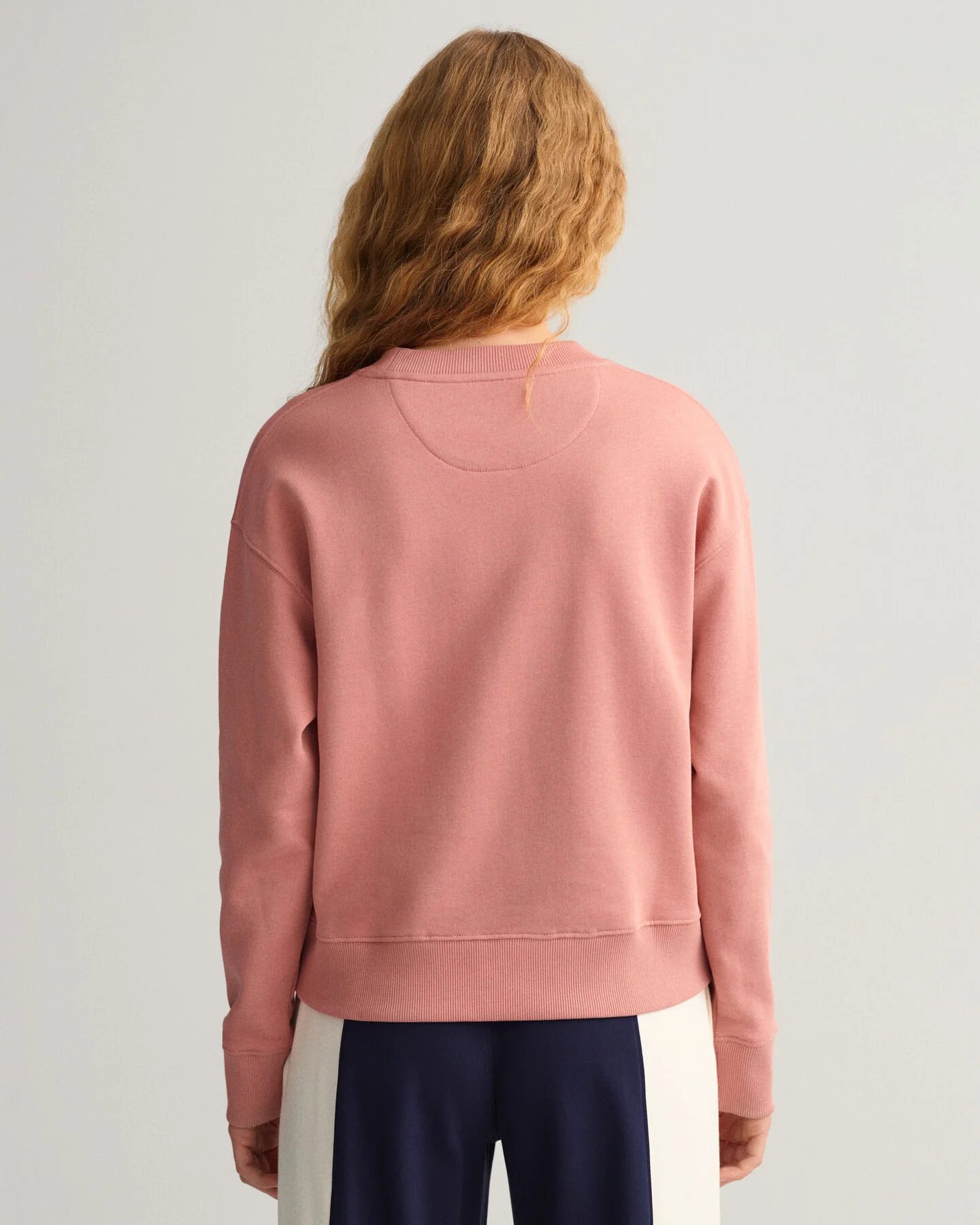 Gant - D1. ICON G ESSENTIAL C-NECK SWEAT Gant - D1. ICON G ESSENTIAL C-NECK SWEAT