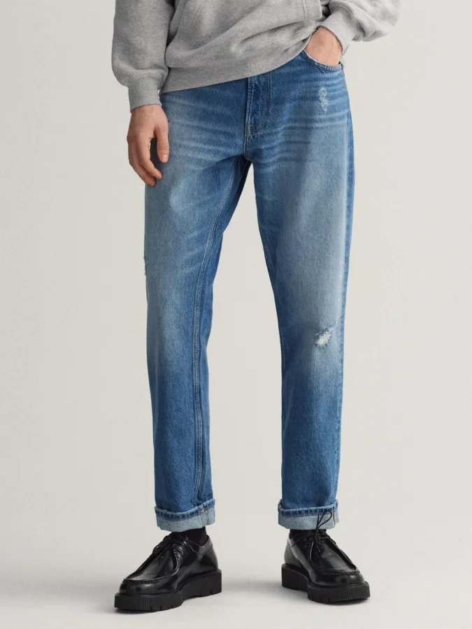 Gant - D1. WORN AND TORN JEANS