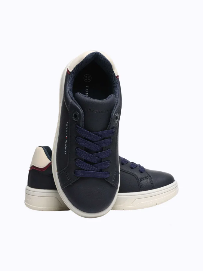 Tommy Hilfiger 2
