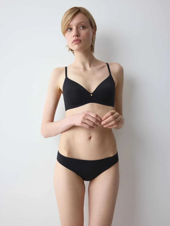Triumph - Body Make-Up...