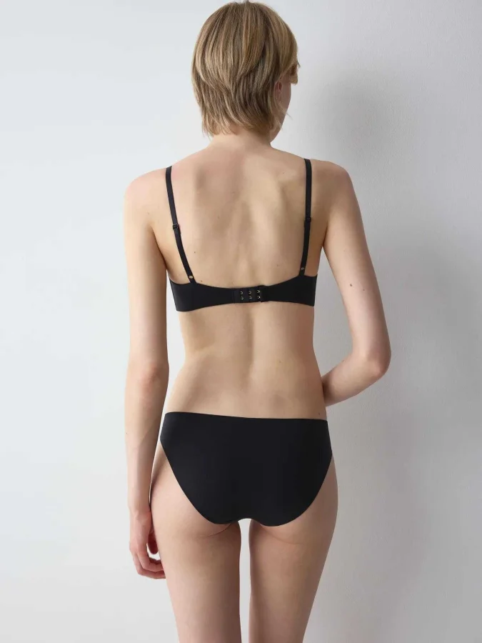 Triumph - Body Make-Up... 2