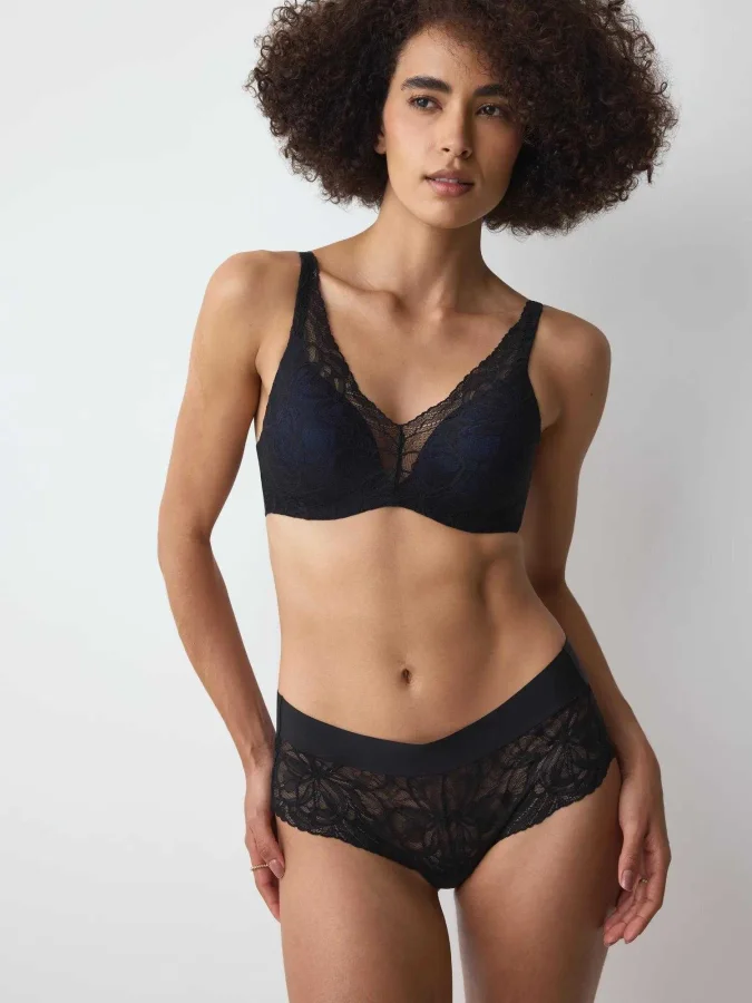 Triumph - Body Make-Up...