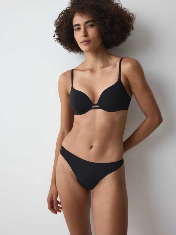 TRIUMPH - Body Make-Up...
