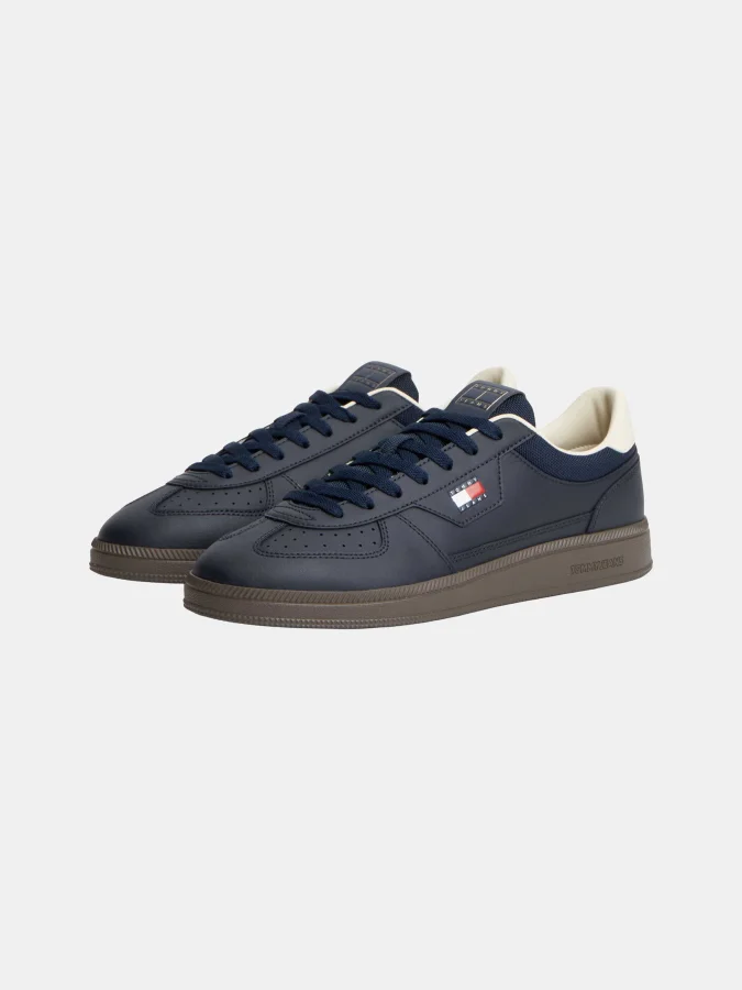 TOMMY JEANS - THE GREENWICH... 2