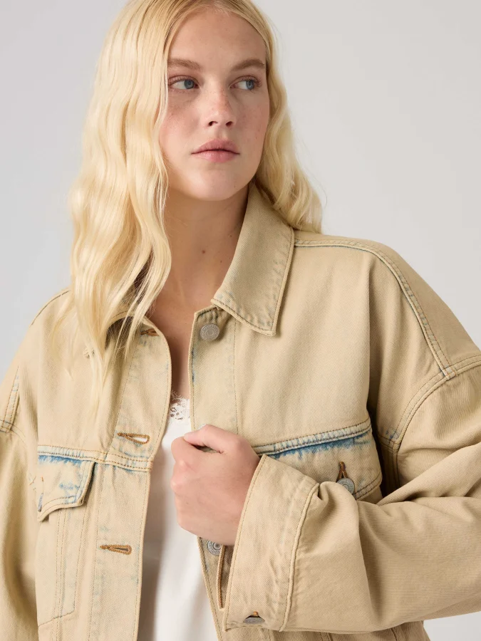 Levis® - LOOSE CROP TRUCKER 2