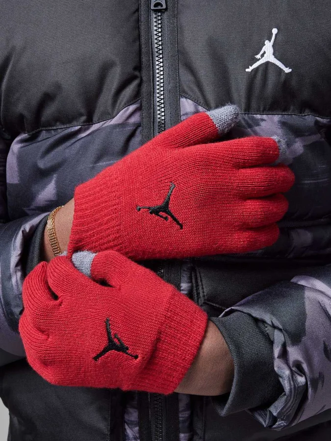 NIKE - JAN JORDAN HBR POM... 2