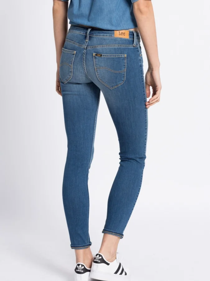 lee - Scarlett Low 2