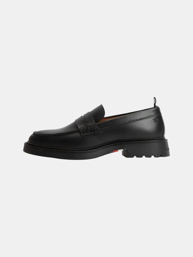 Tommy Hilfiger - CORPORATE... 2