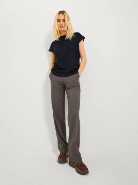 JJXX - JXASTRID BOXY SL EVERY TEE JRS... JJXX - JXASTRID BOXY SL EVERY TEE JRS...