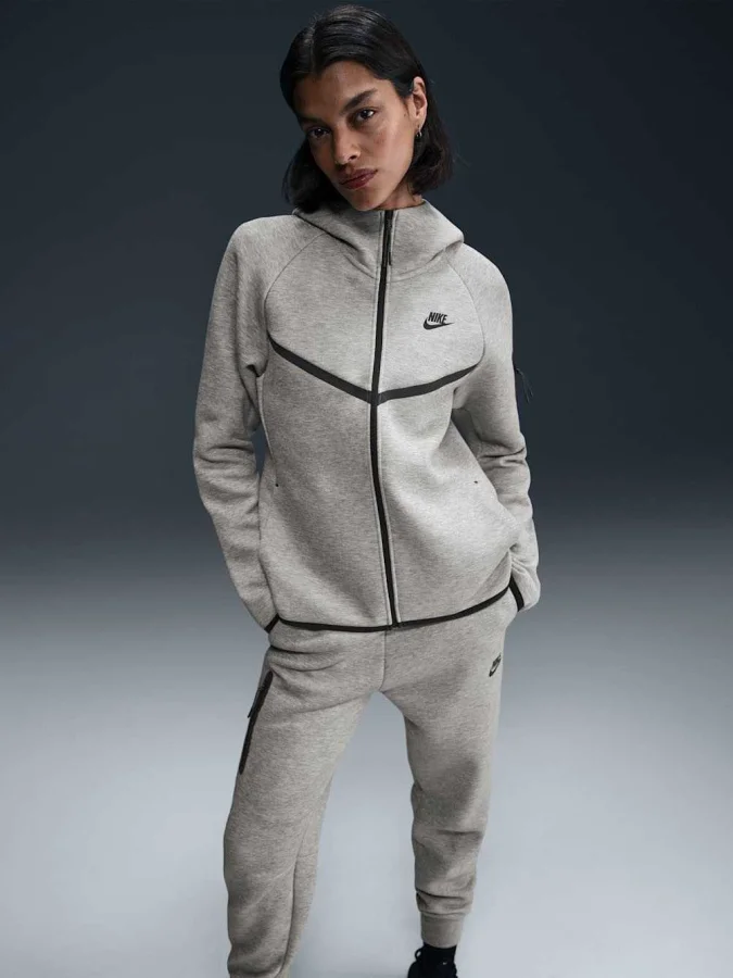NIKE - W NSW TCH FLC WR FZ...